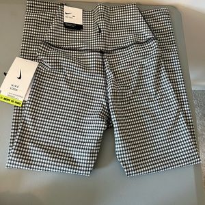 NWT Woman’s Nike Dri-Fit Yoga Pants size XS